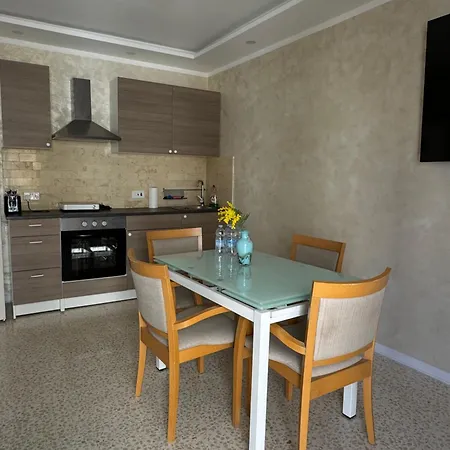 Imperial St Pauls Bay Apartment